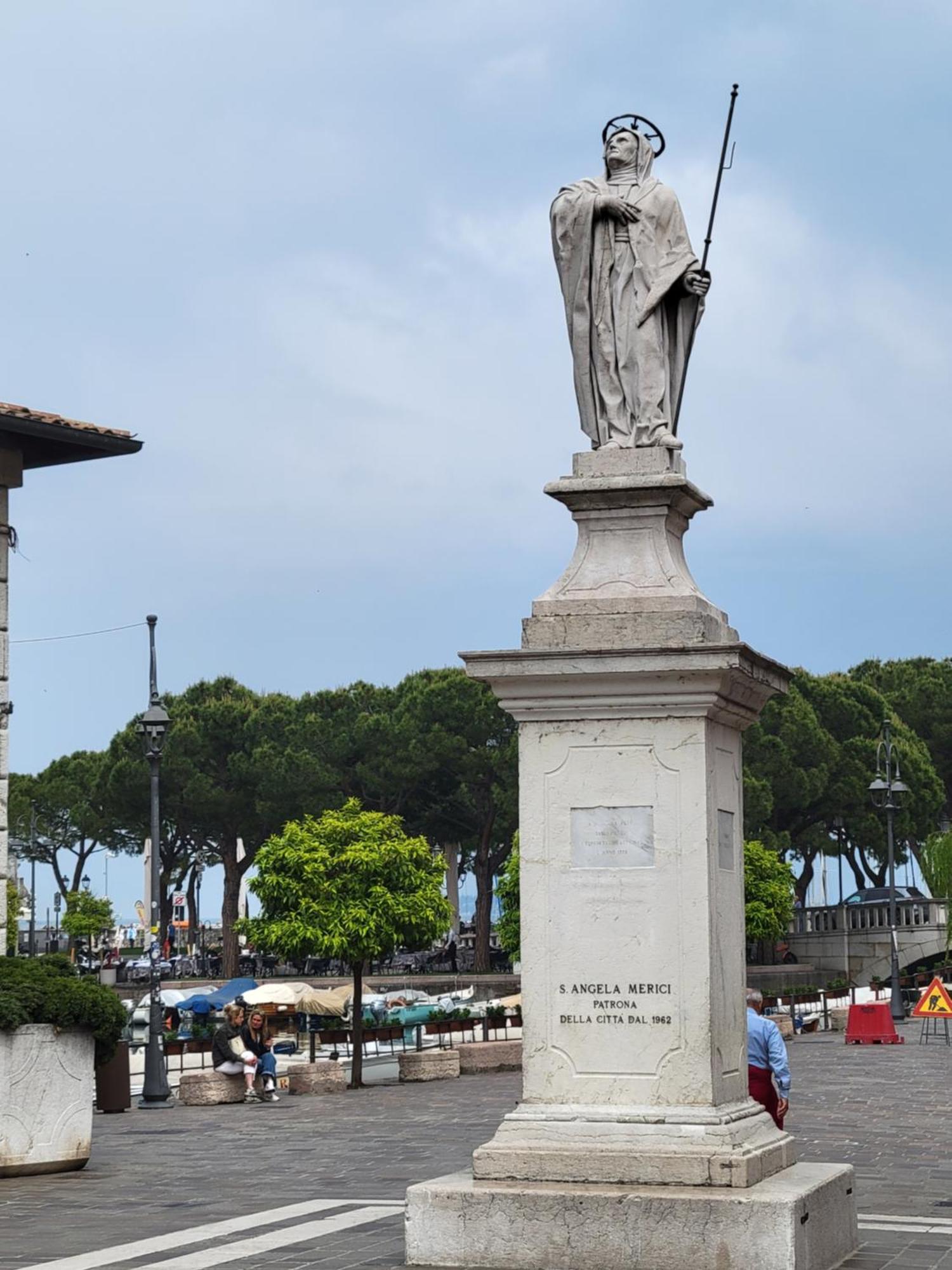 Casa Lorena Desenzano del Garda Zewnętrze zdjęcie